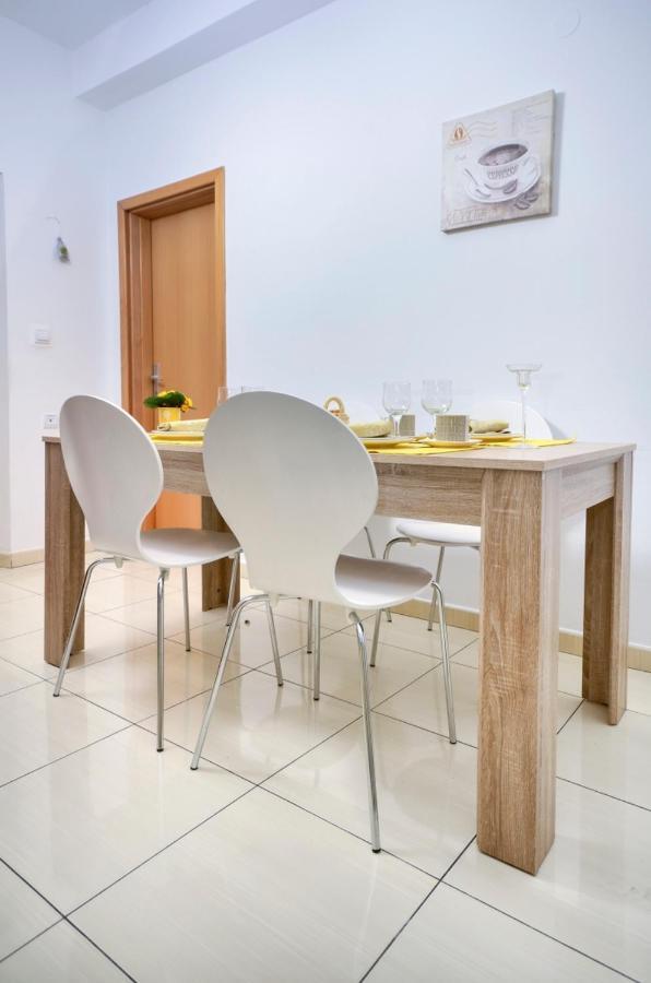 Apartments Jana Makarska Esterno foto